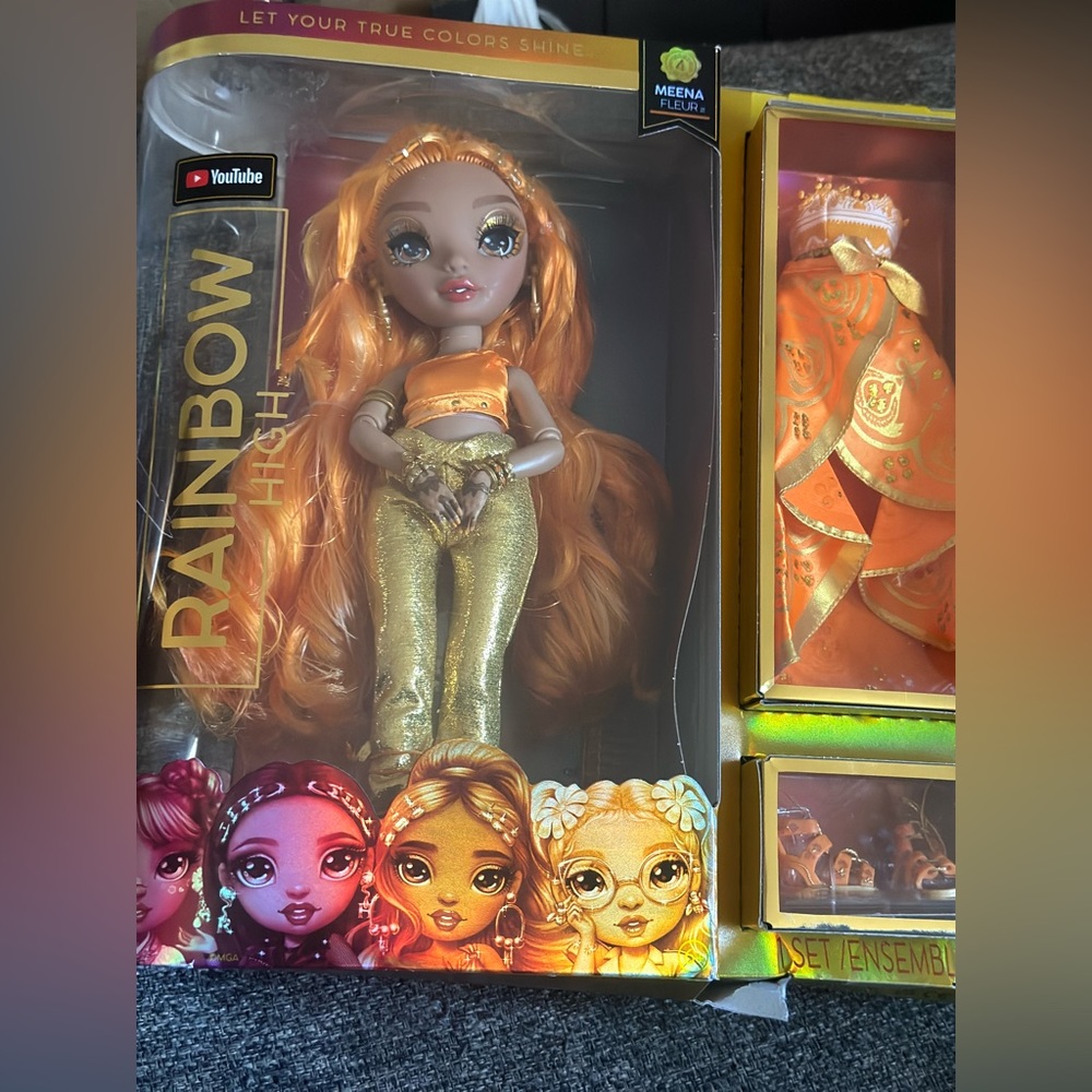 Rainbow High Meena doll
